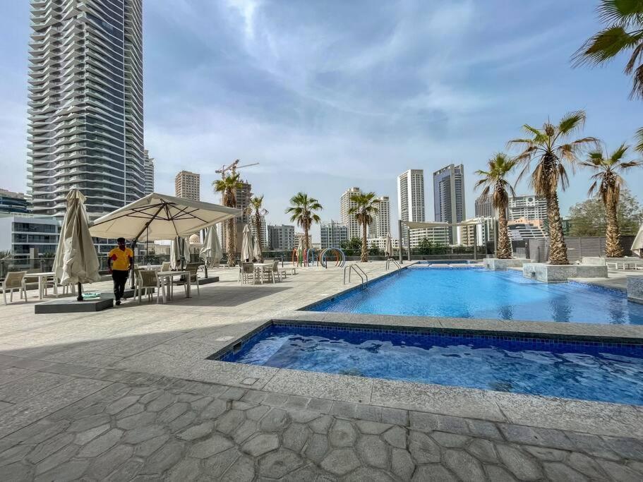 Charming Coastal Retreat In Marina Appartement Dubaï
