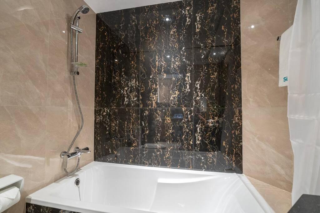 Apartamento Romantic Hideaway W Breathtaking Burj Khalifa View *