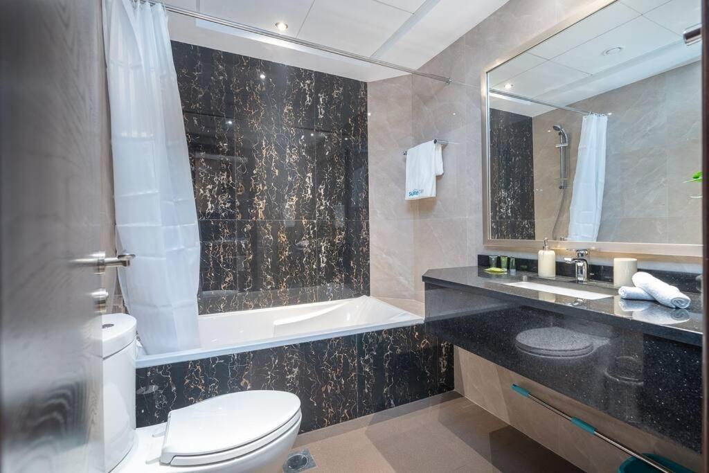 Romantic Hideaway W Breathtaking Burj Khalifa View Apartamento Dubái