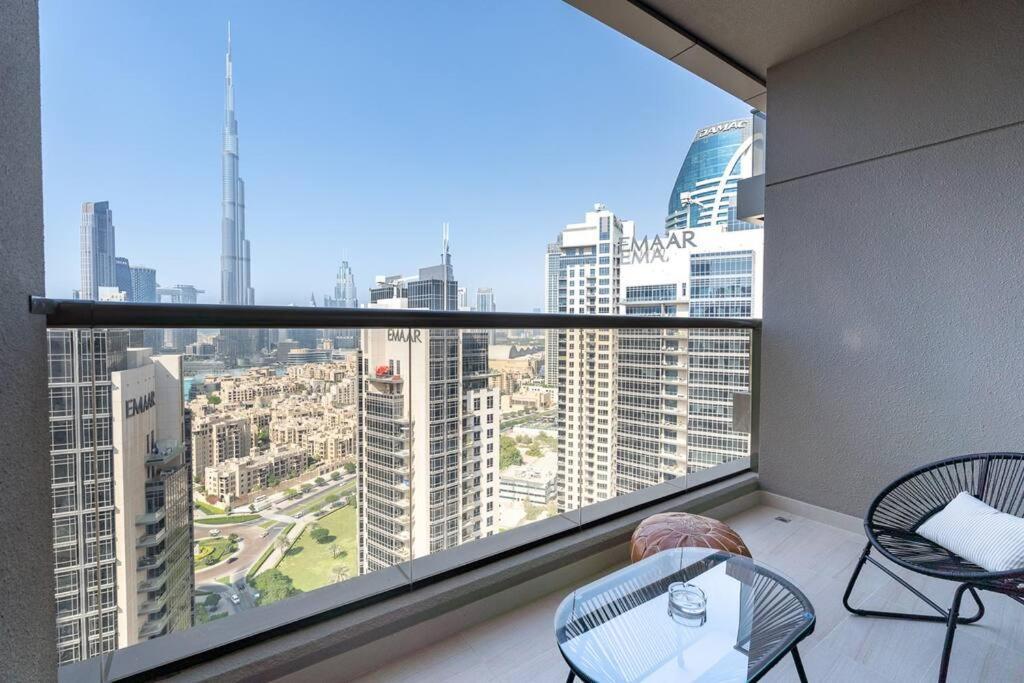 Romantic Hideaway W Breathtaking Burj Khalifa View Apartamento Dubái