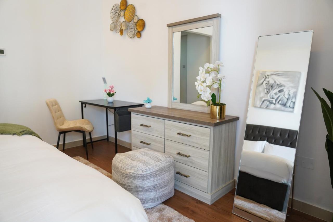 Charming 1br With Stunning Sea&marina Views Apartamento