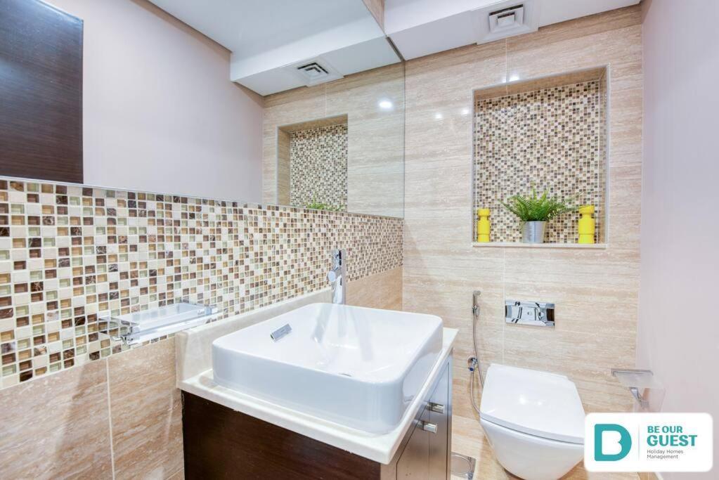 Lejlighed 1br + Maid In Downtown