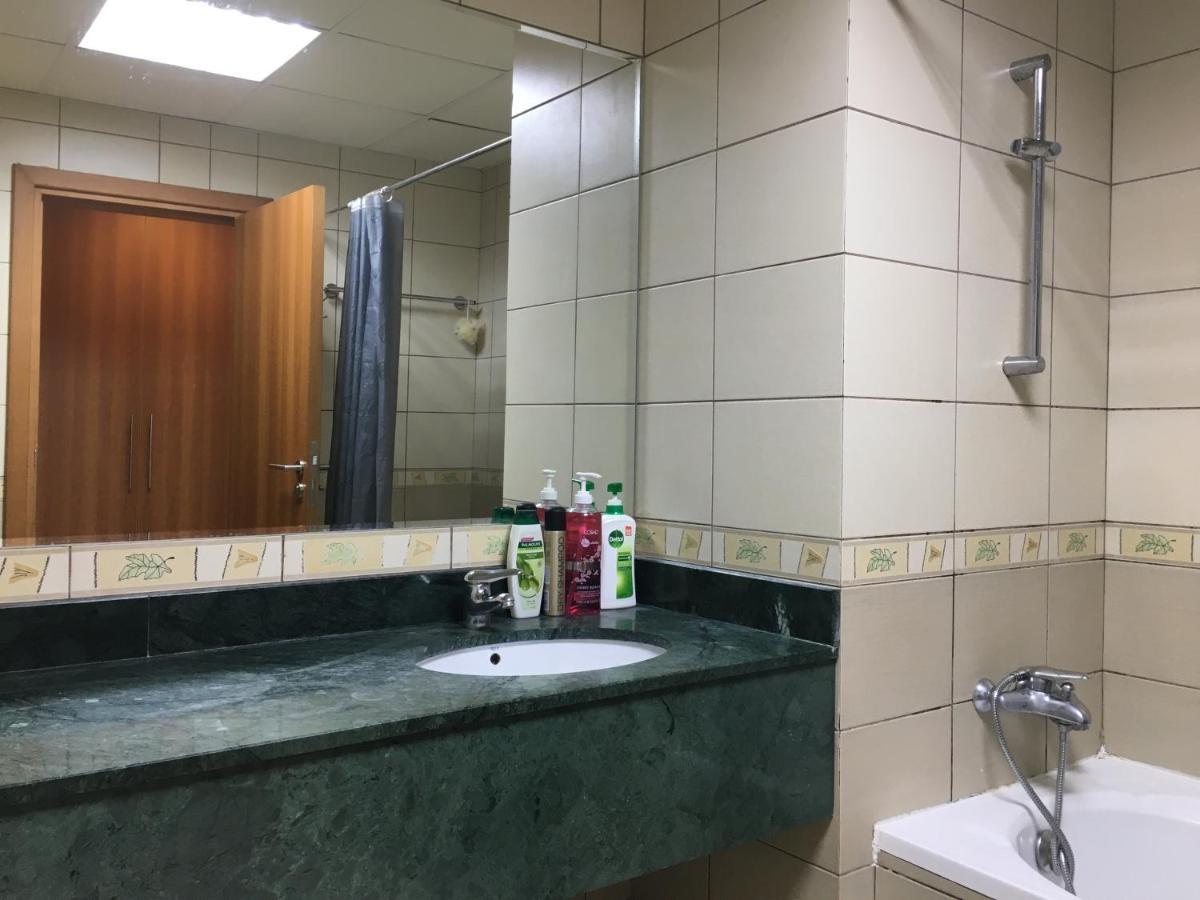 Apartment Octavius Home, Large 2 Bedroom Near Global Village & Outlet Mall