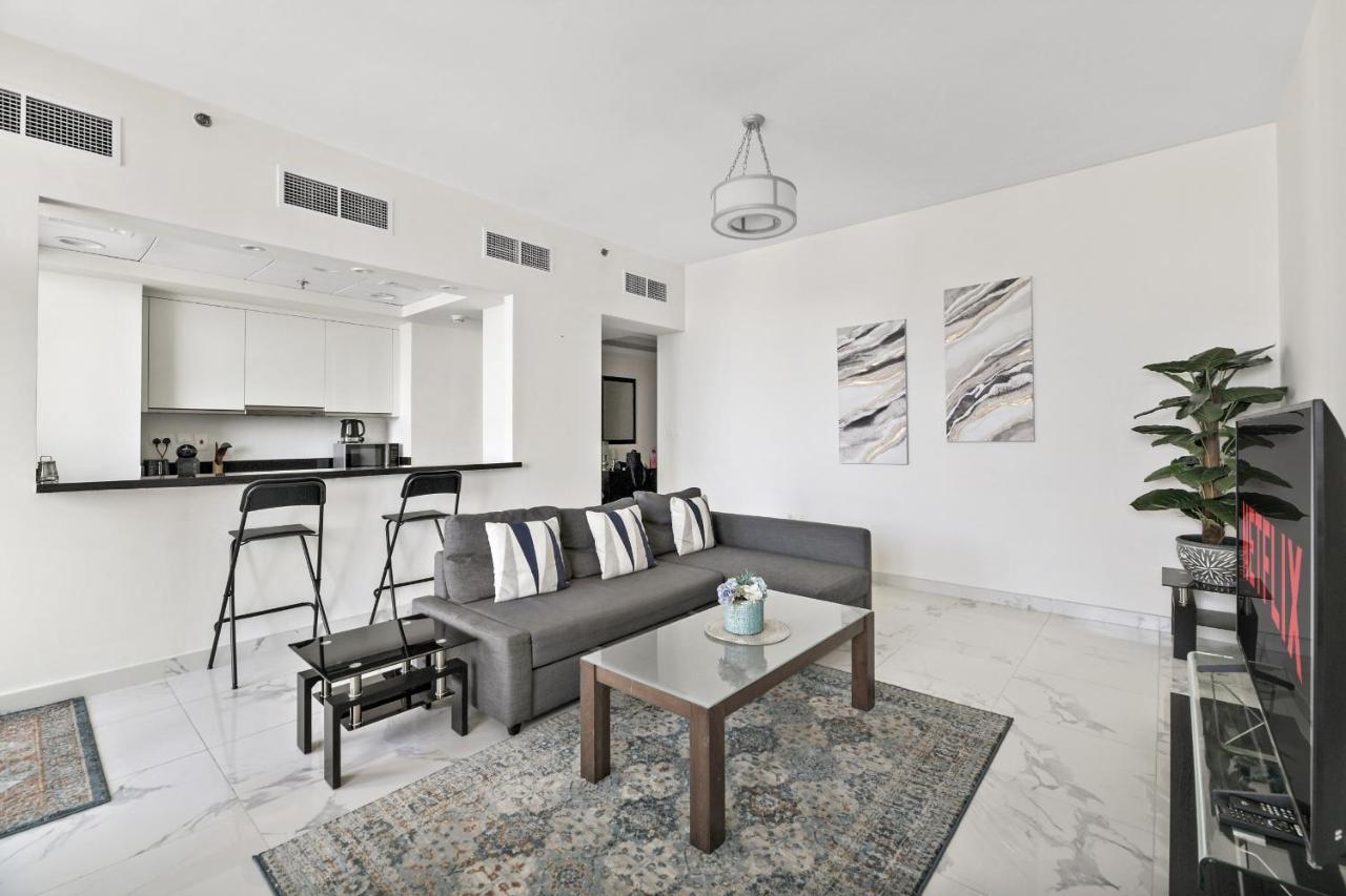 Apartamento Vayk - Spacious Two Bedroom Near Canal *