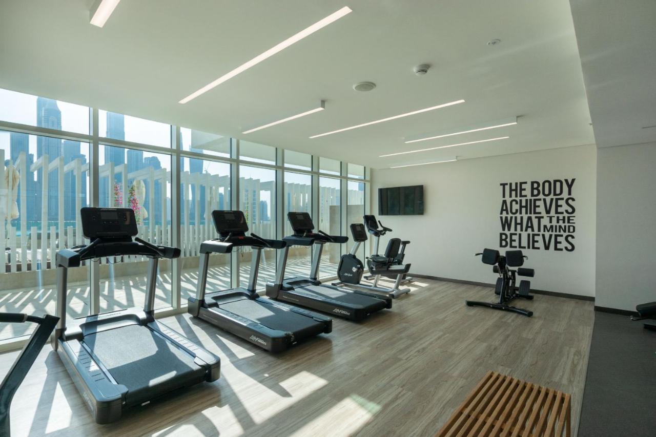 Vayk - Stunning Two Bedroom With Private Access * Dubai