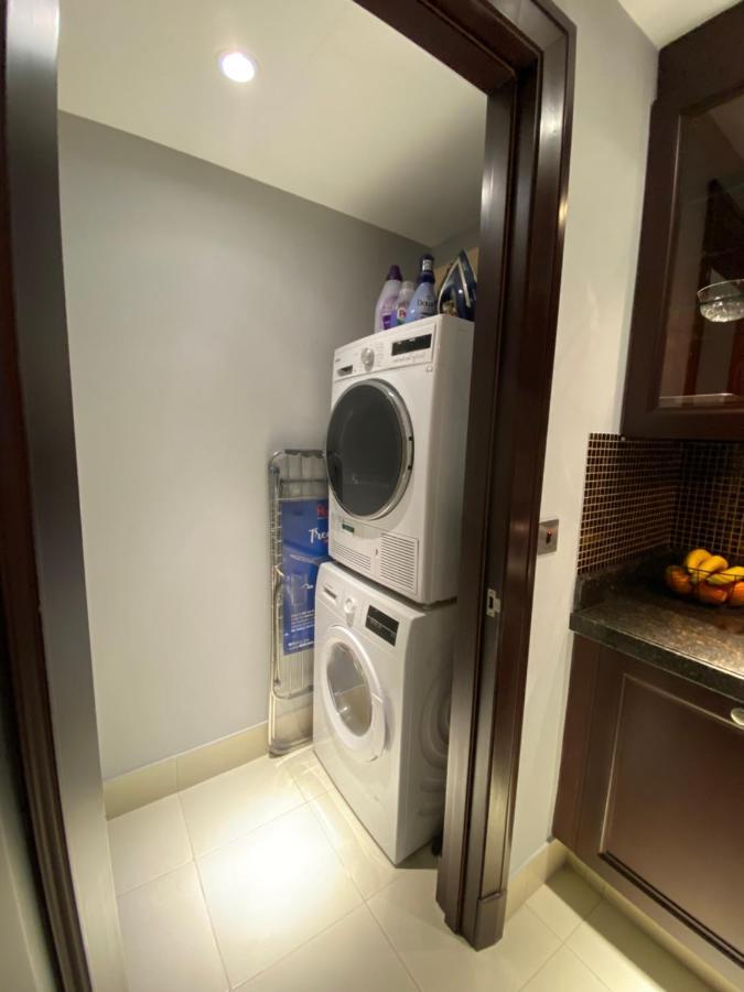 Apartamento Lux Burj Views -boulevard -prime Location Downtown Dubái
