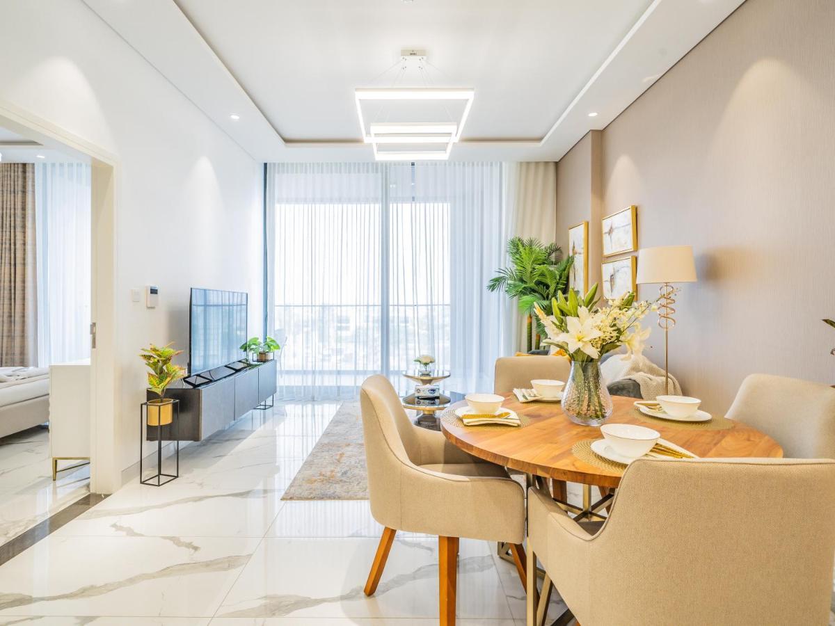 Charming With Balcony Near Hills Park Appartement