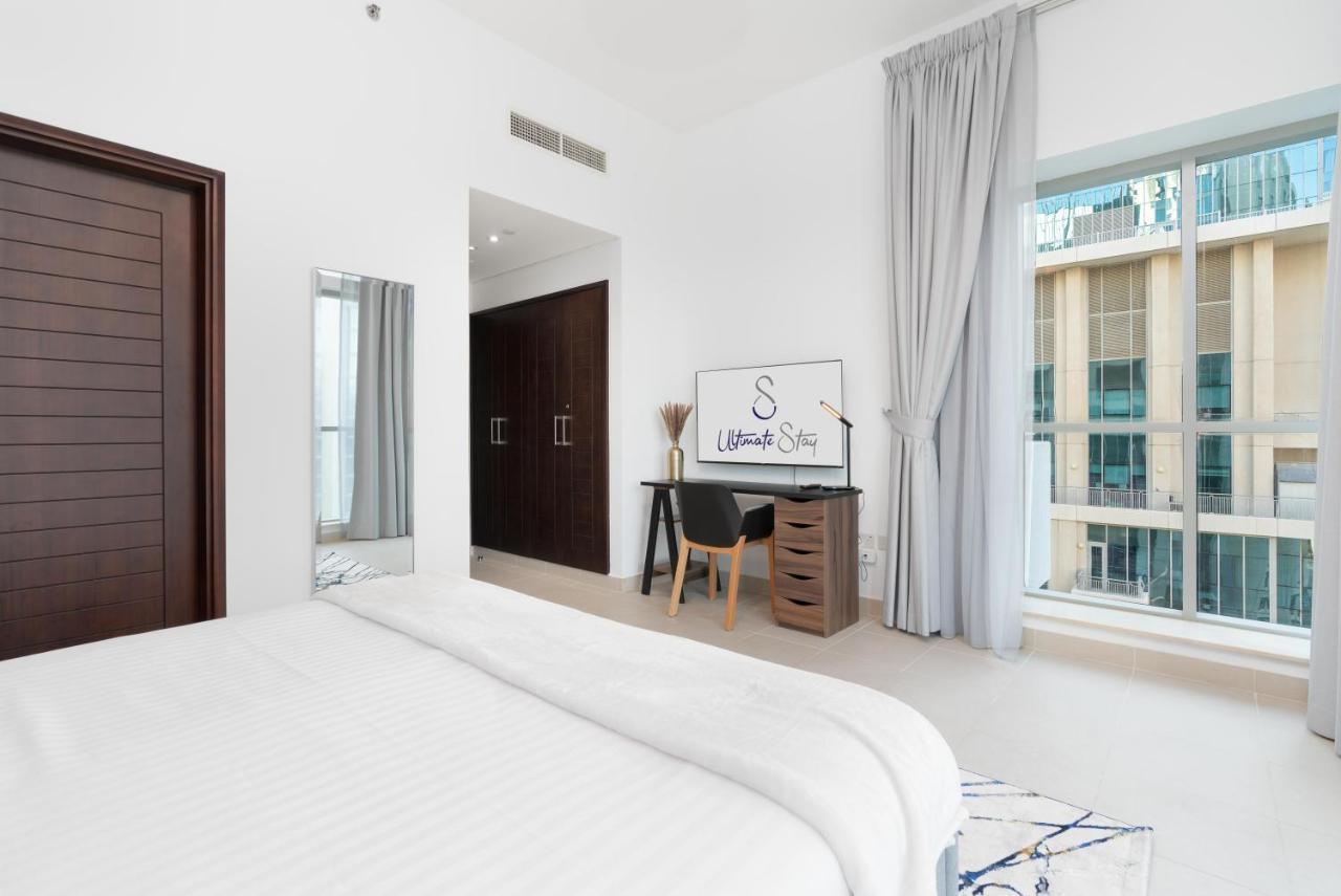 Ultimate / Burj Khalifa View / Downtown / 3 Beds Luxury / 2 Balconies Apartment Dubai
