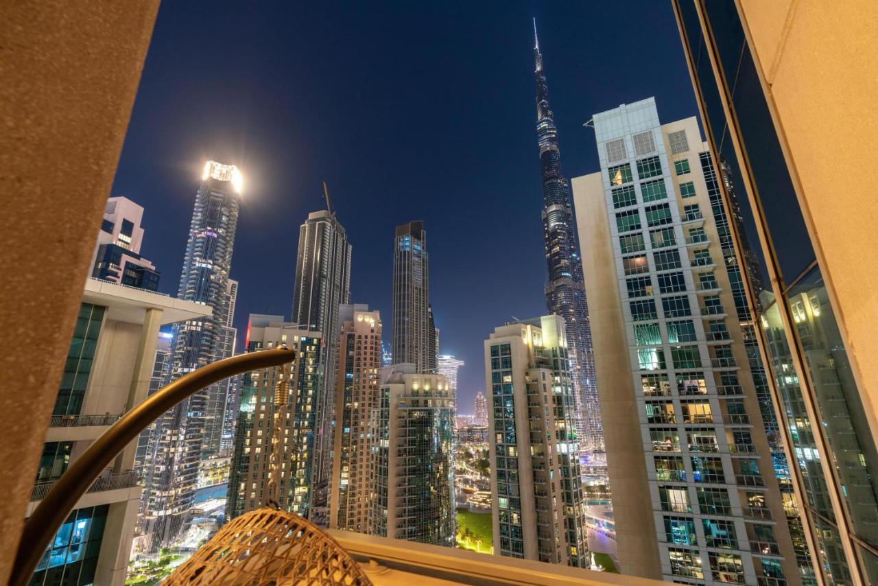 Ultimate / Burj Khalifa View / Downtown / 3 Beds Luxury / 2 Balconies Dubai