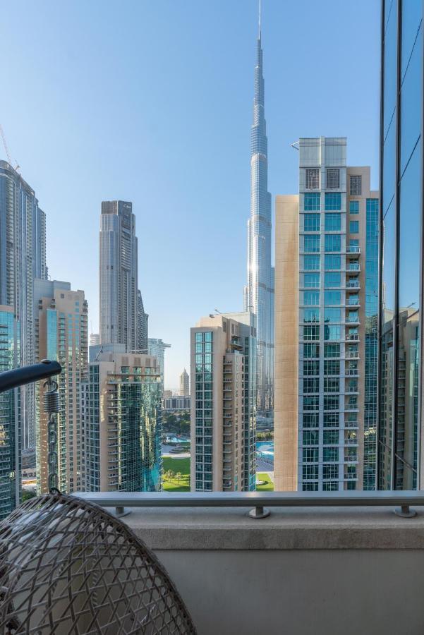 Ultimate / Burj Khalifa View / Downtown / 3 Beds Luxury / 2 Balconies Apartment