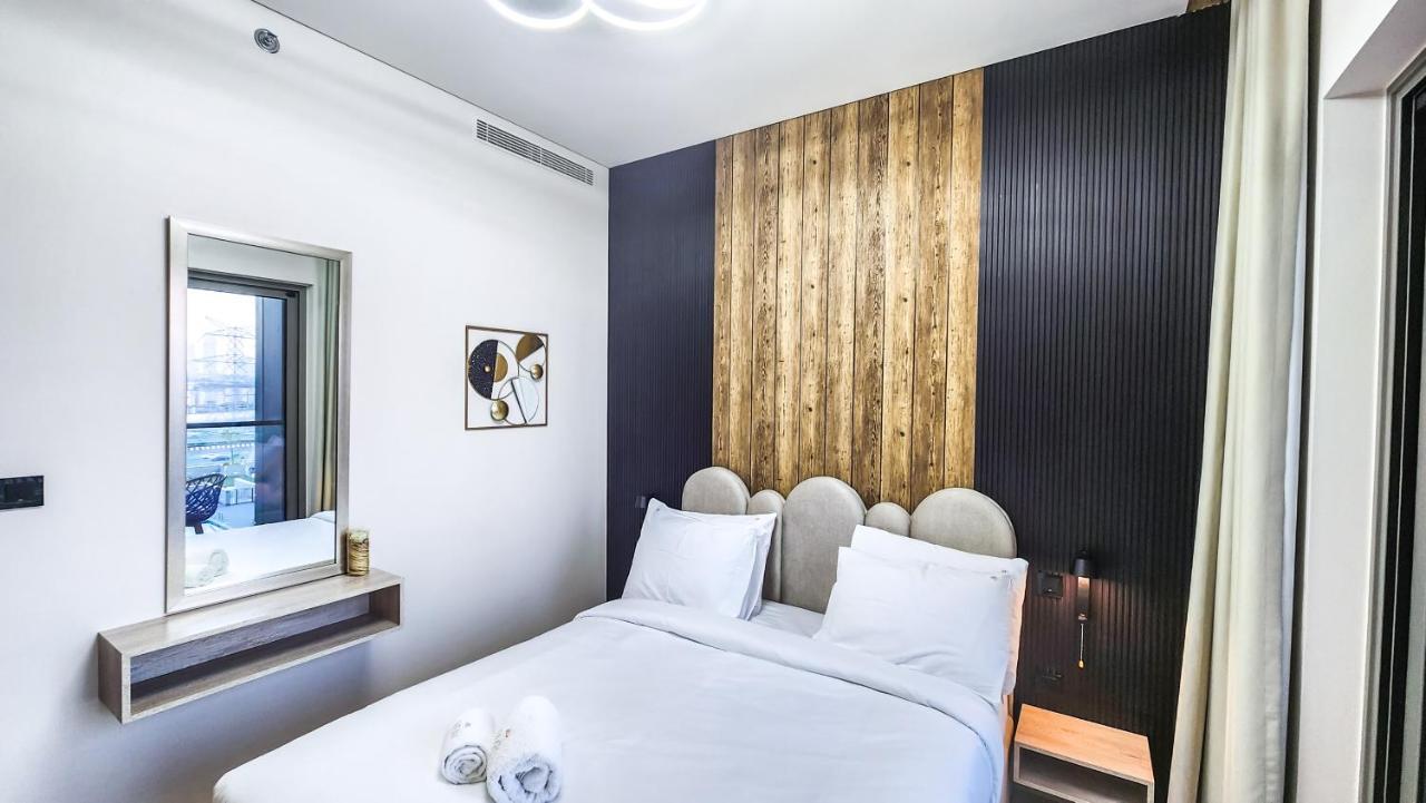 By Latinem Luxury 1br Holiday Cvr A414 Near Burj Khalifa *