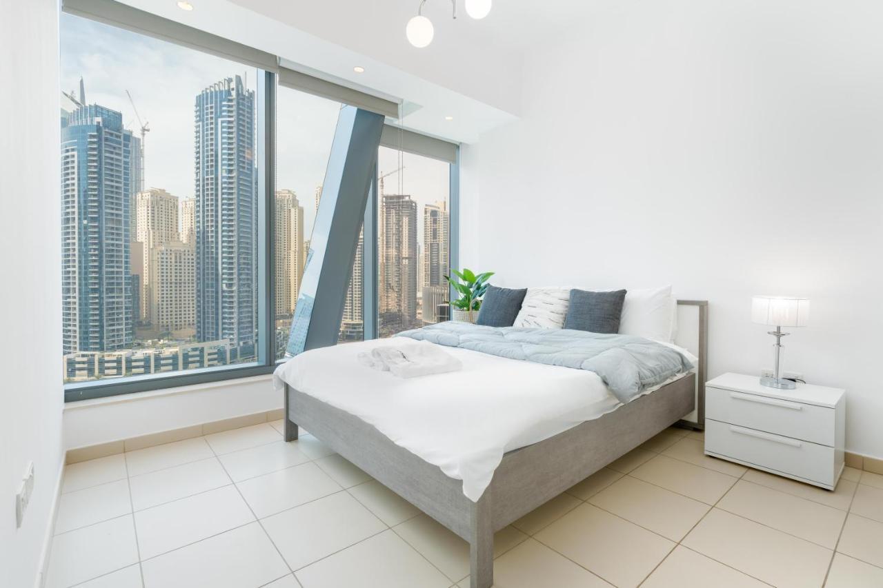 Exquisite 1 Bedroom Marina View *