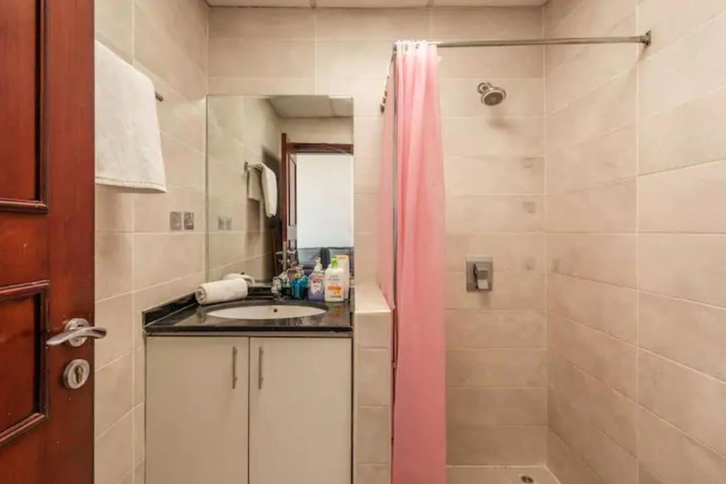 A Cozy Pearl In *