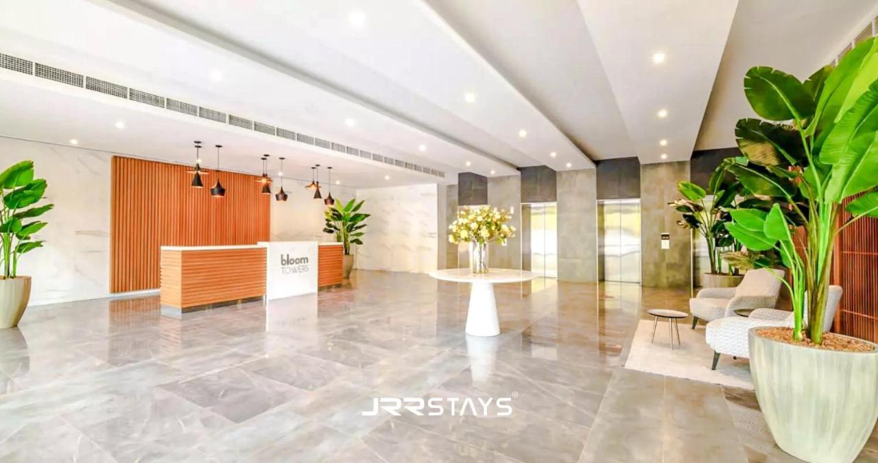 Sleek & Modern - In Jvc Appartement *