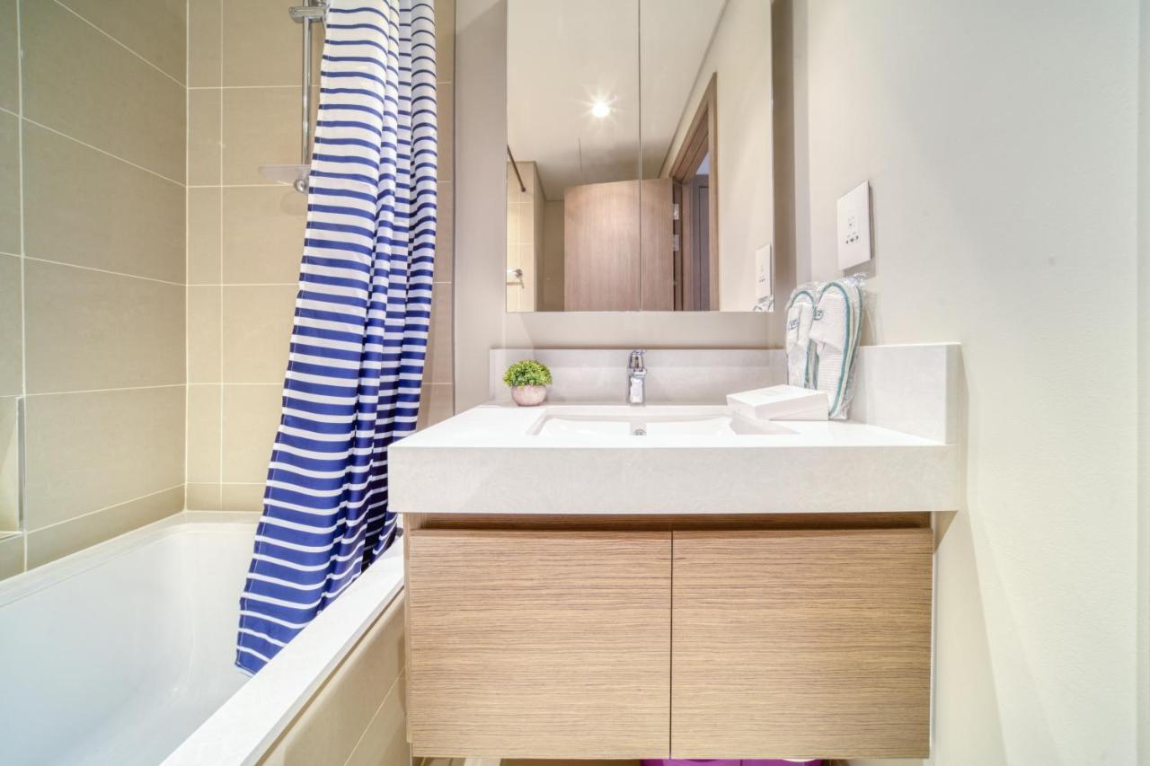 Luxury 1 Bedroom Harbour Gate At Creek Harbour By Pk Holidays Appartement *