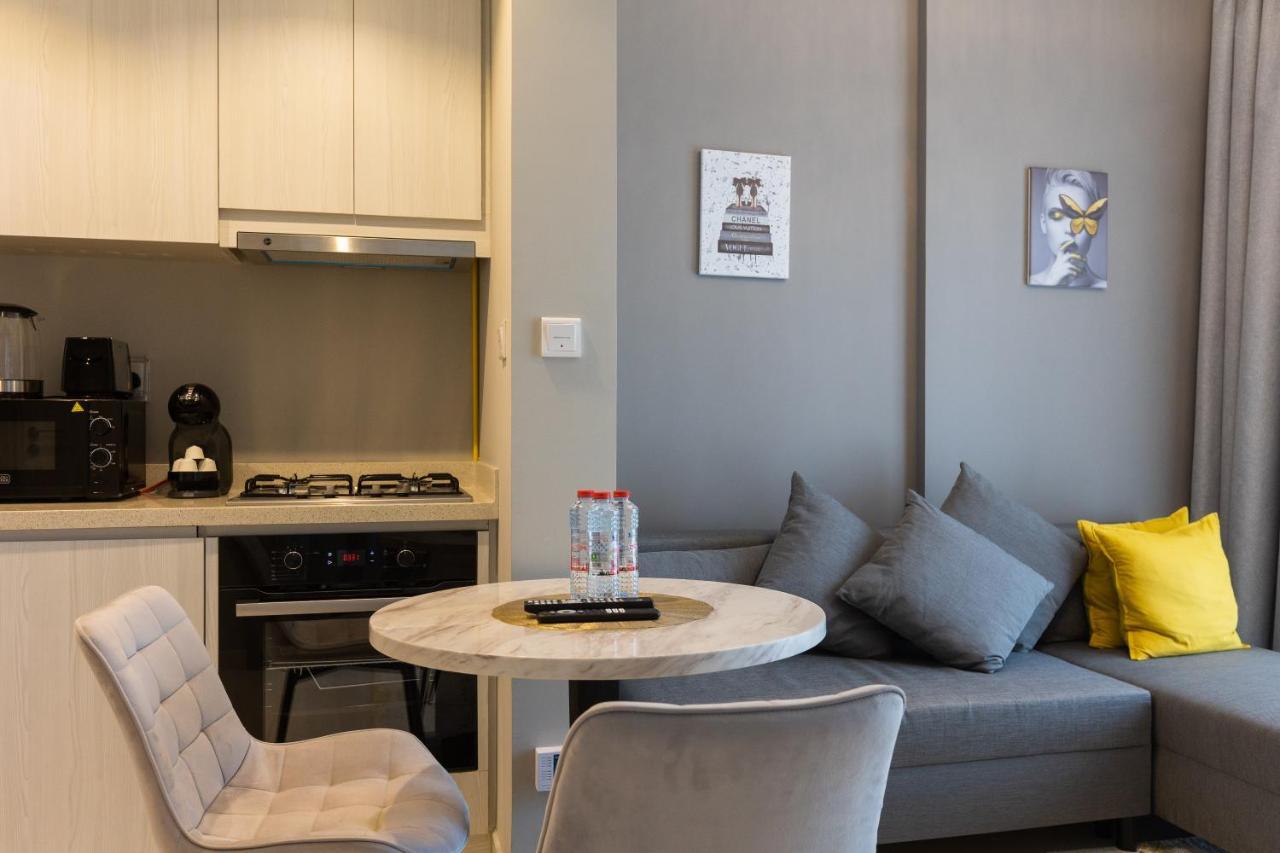 Business Bay 1 Bedroom With Canal View Appartement *