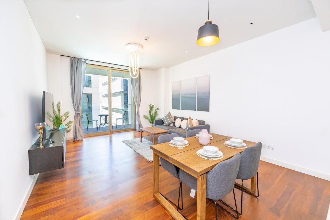 Fam Living - Walk - Urban Staycations Appartement