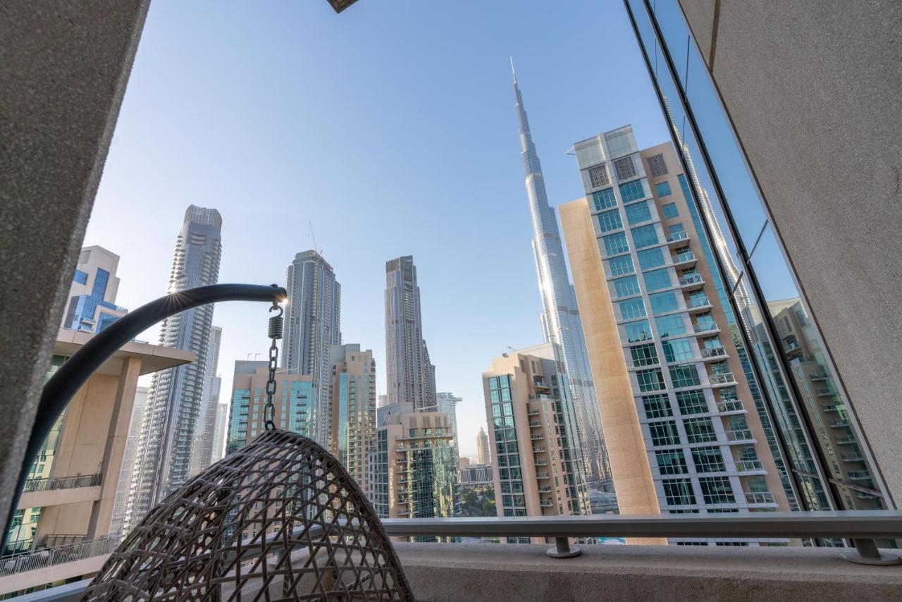 Ultimate / Burj Khalifa View / Downtown / 3 Beds Luxury / 2 Balconies Apartment