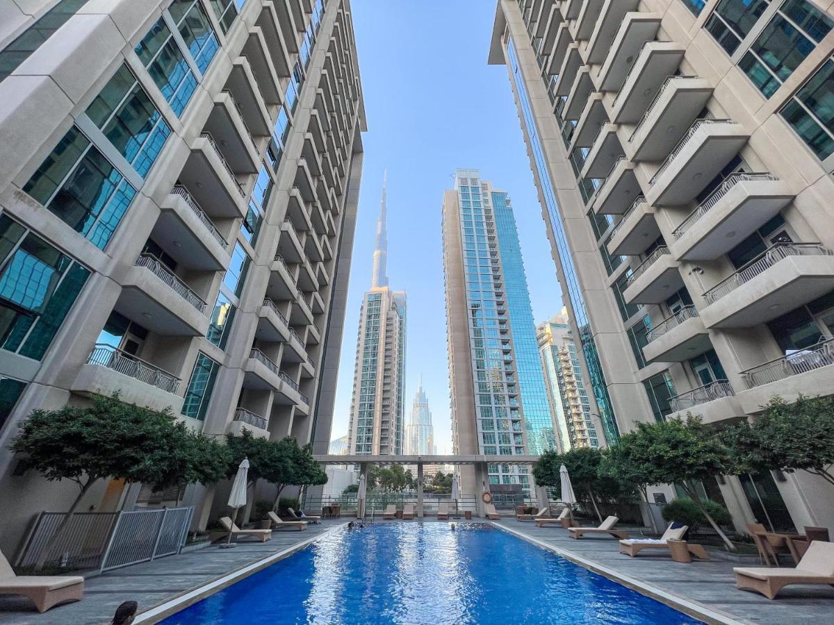 Ultimate / Burj Khalifa View / Downtown / 3 Beds Luxury / 2 Balconies Dubai
