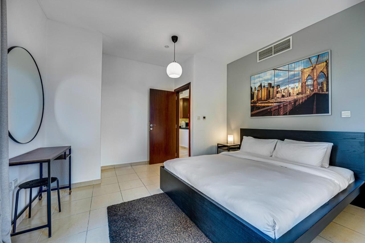 Big In Murjan, Jbr. Near The Beach Apartemen