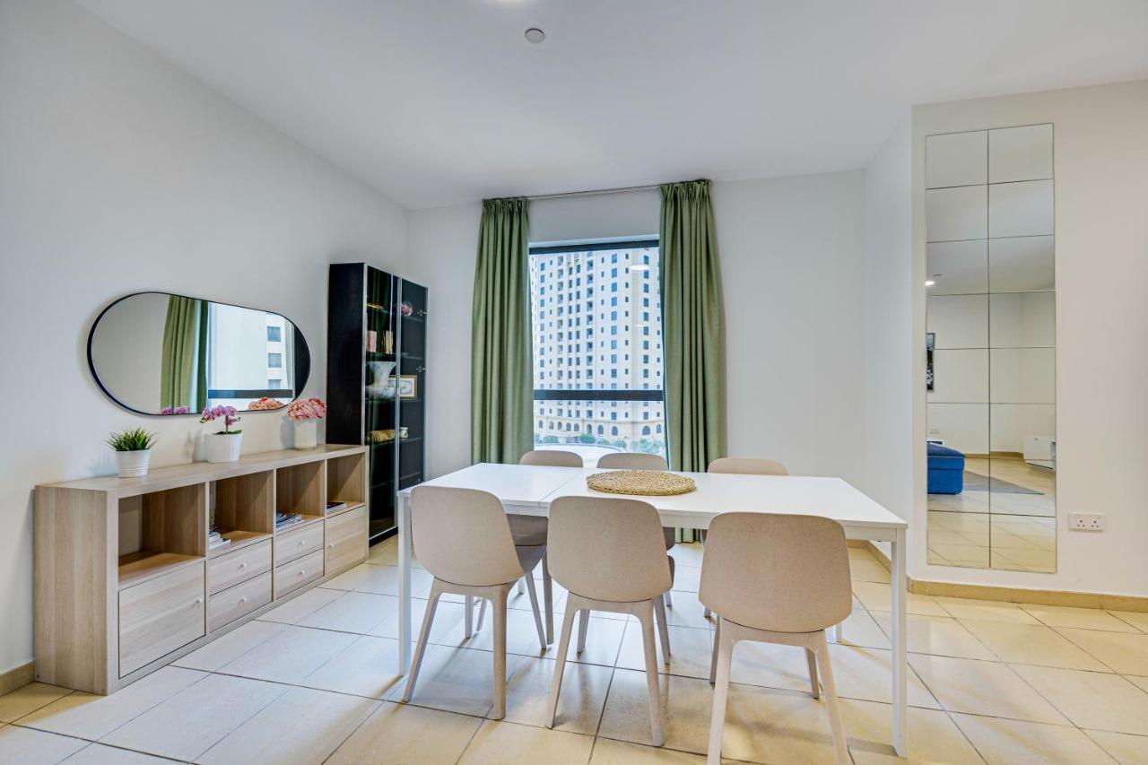 Apartemen Big In Murjan, Jbr. Near The Beach *