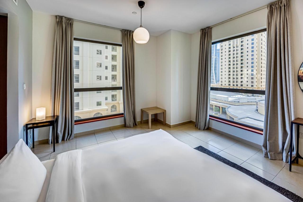 Apartemen Big In Murjan, Jbr. Near The Beach *