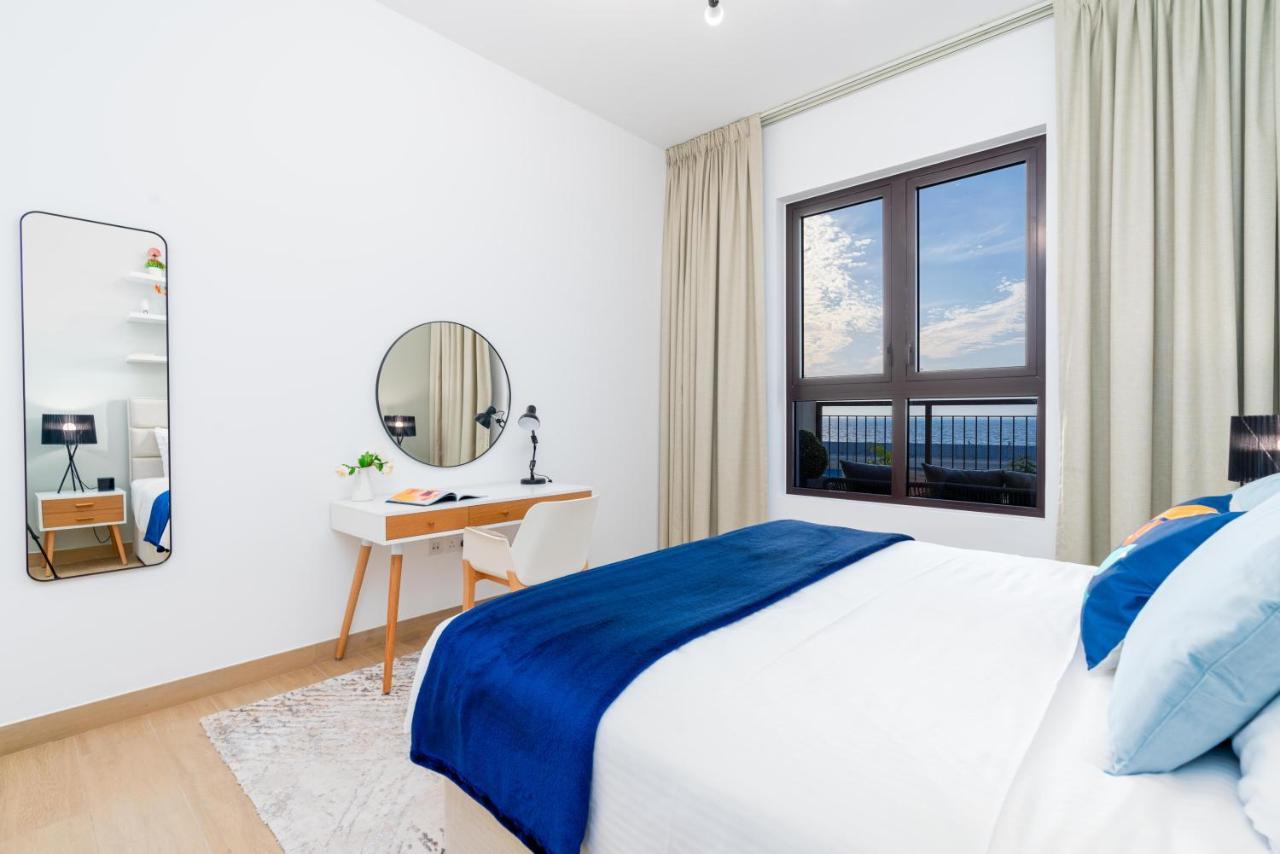Ultimate With Big Terrace, Amazing Sunset, Perfect For 4 People Appartamento
