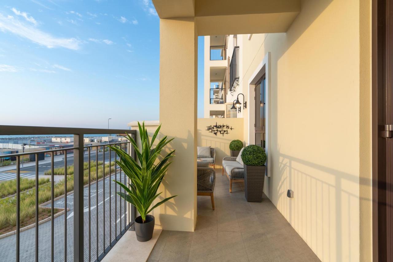 Ultimate With Big Terrace, Amazing Sunset, Perfect For 4 People Appartamento
