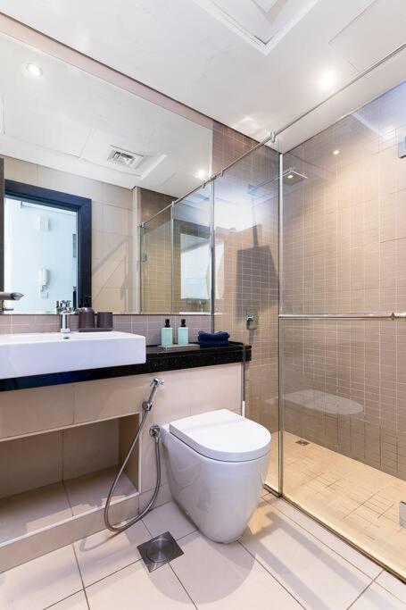 Apartament In Silverene With A View In The Location! Dubai