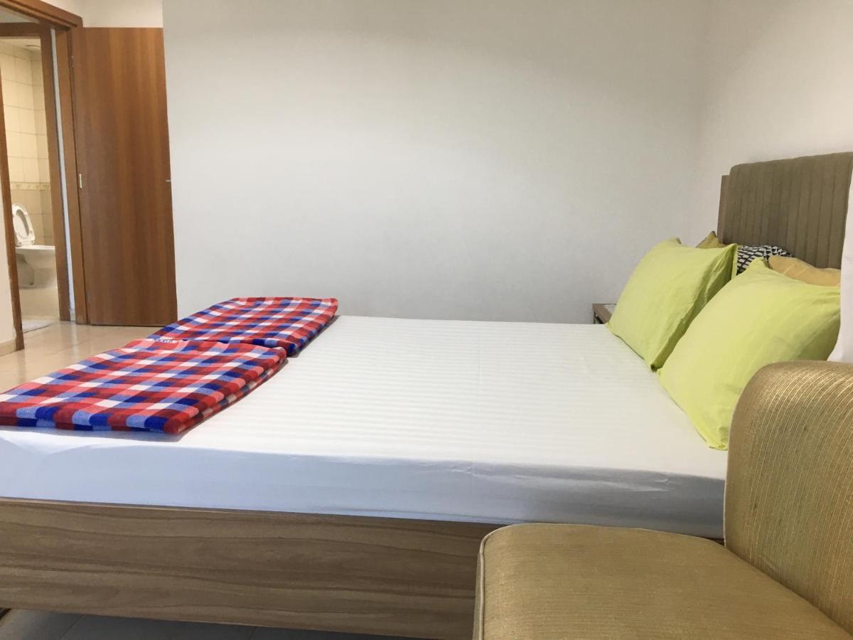 Apartamento Octavius Holiday Homes, Spacious 2 Bedroom Apartment, Skyline & Burj Khalifa View Dubái