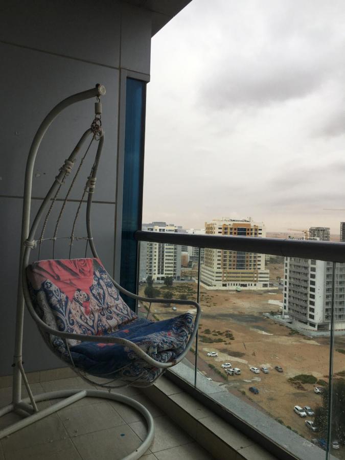 Octavius Holiday Homes, Spacious 2 Bedroom Apartment, Skyline & Burj Khalifa View * Dubái