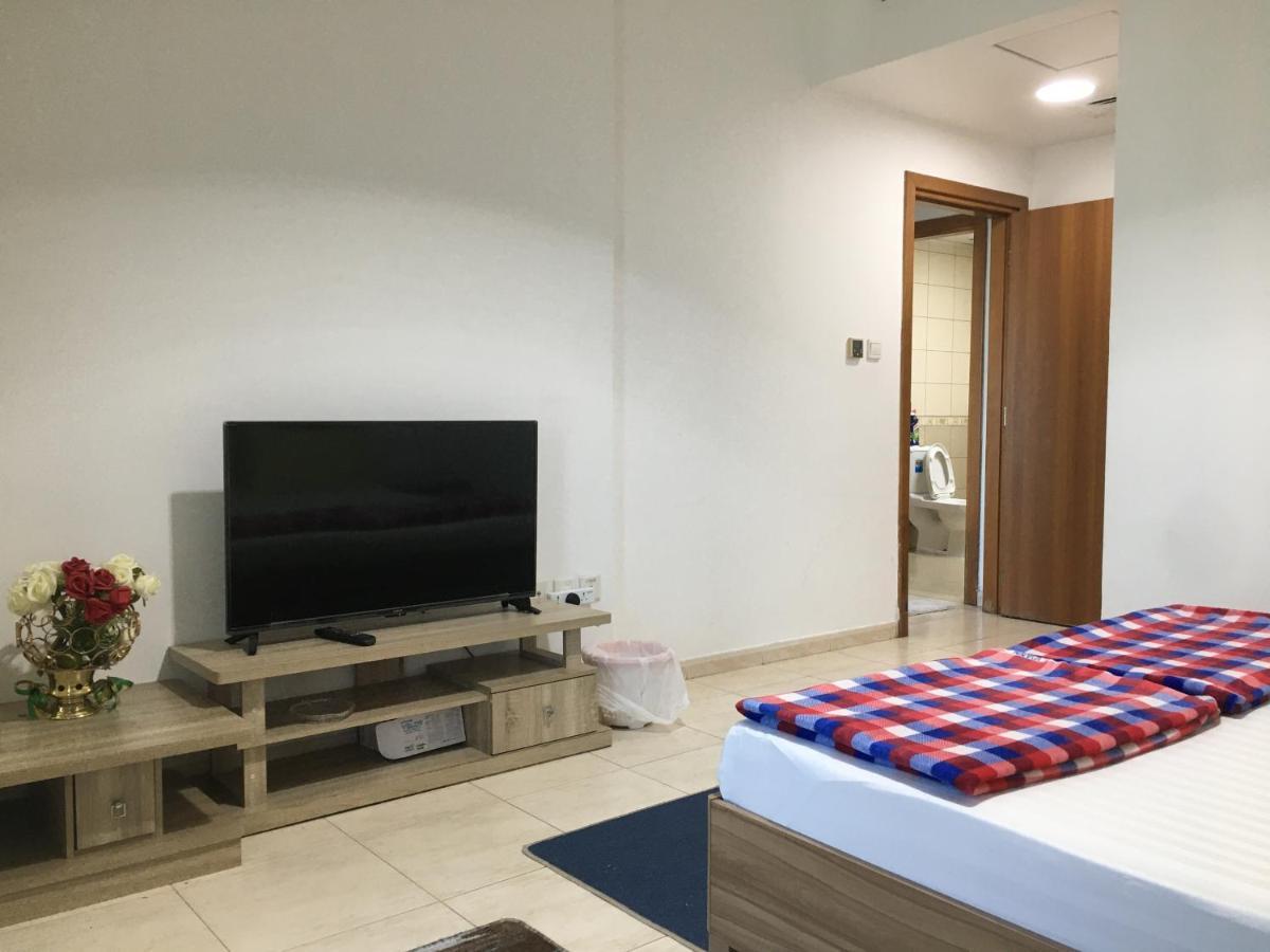 Apartamento Octavius Holiday Homes, Spacious 2 Bedroom Apartment, Skyline & Burj Khalifa View
