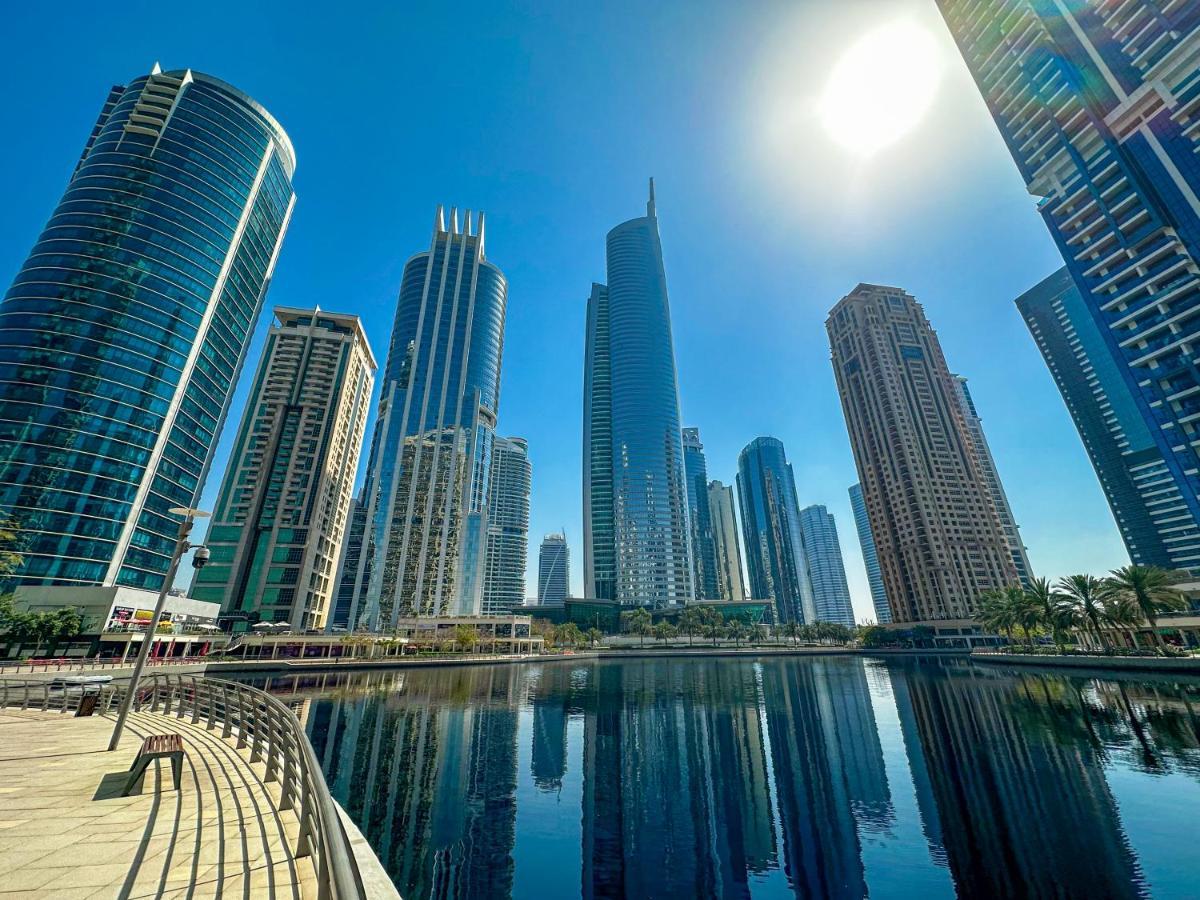 Higuests - Views From 2 Bedroom In Jlt Dubai