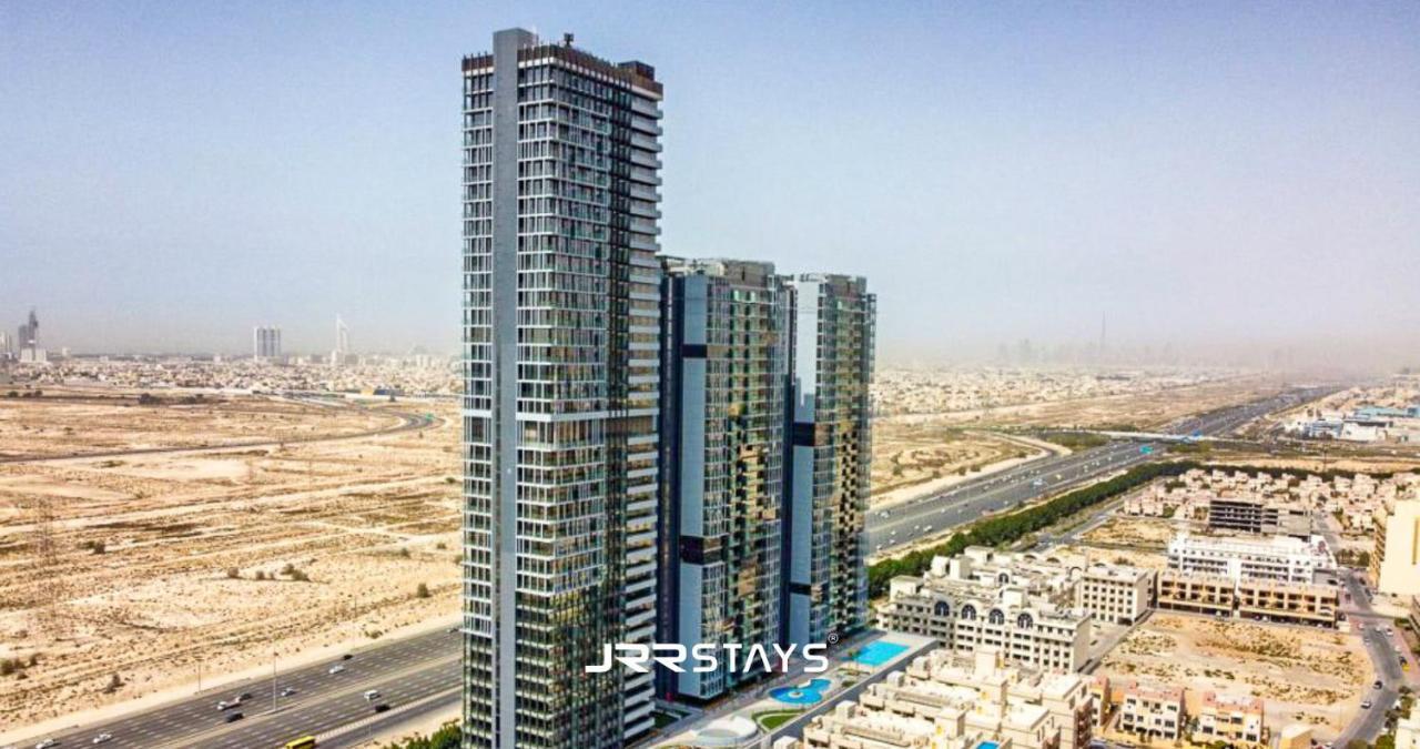 Apartment Stylish - Panoramic Pool View - Jvc