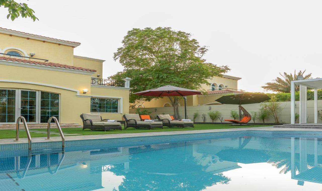 6 Plus 1 Bdr Jumeirah Park With Amz Climatized Huge Private Pool - 5 Min From Jbr Beach Appartement