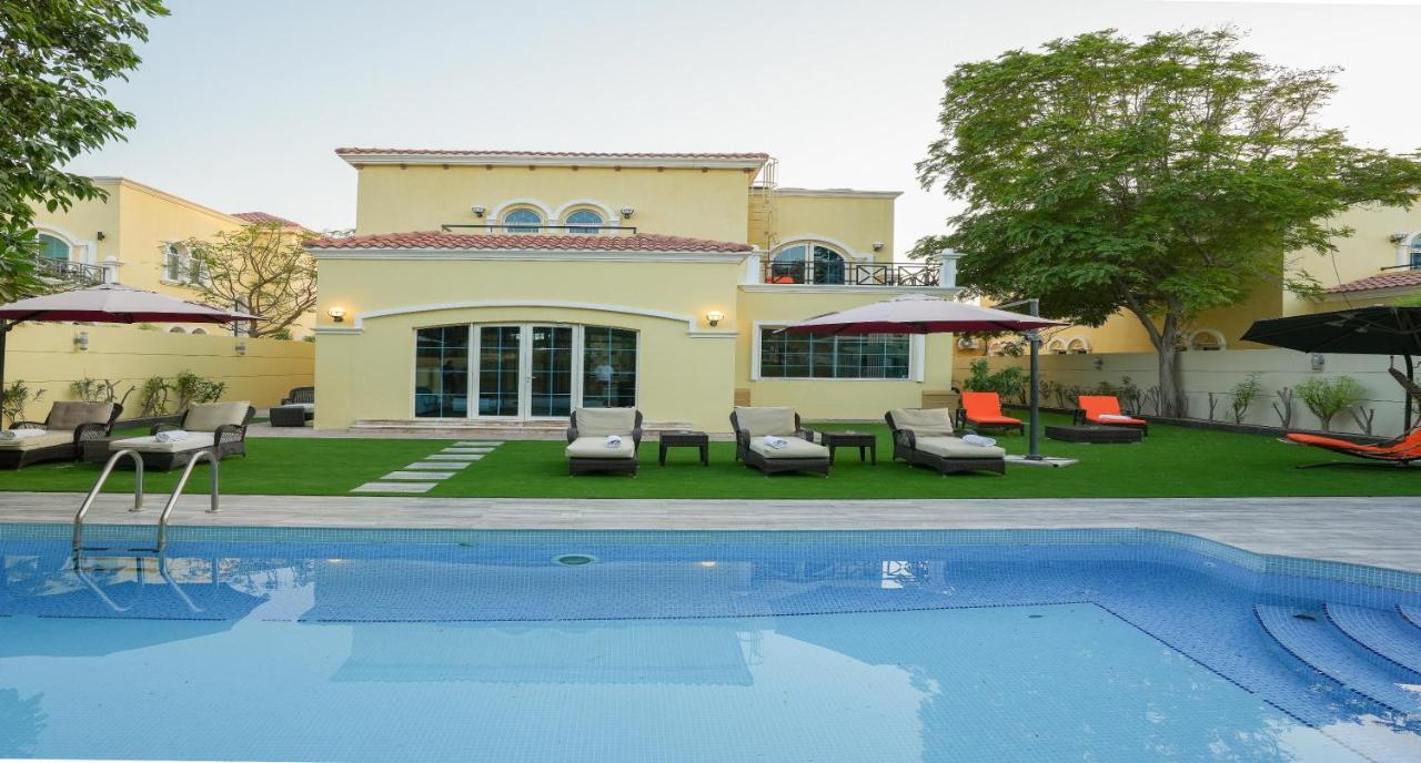 6 Plus 1 Bdr Jumeirah Park With Amz Climatized Huge Private Pool - 5 Min From Jbr Beach Appartement