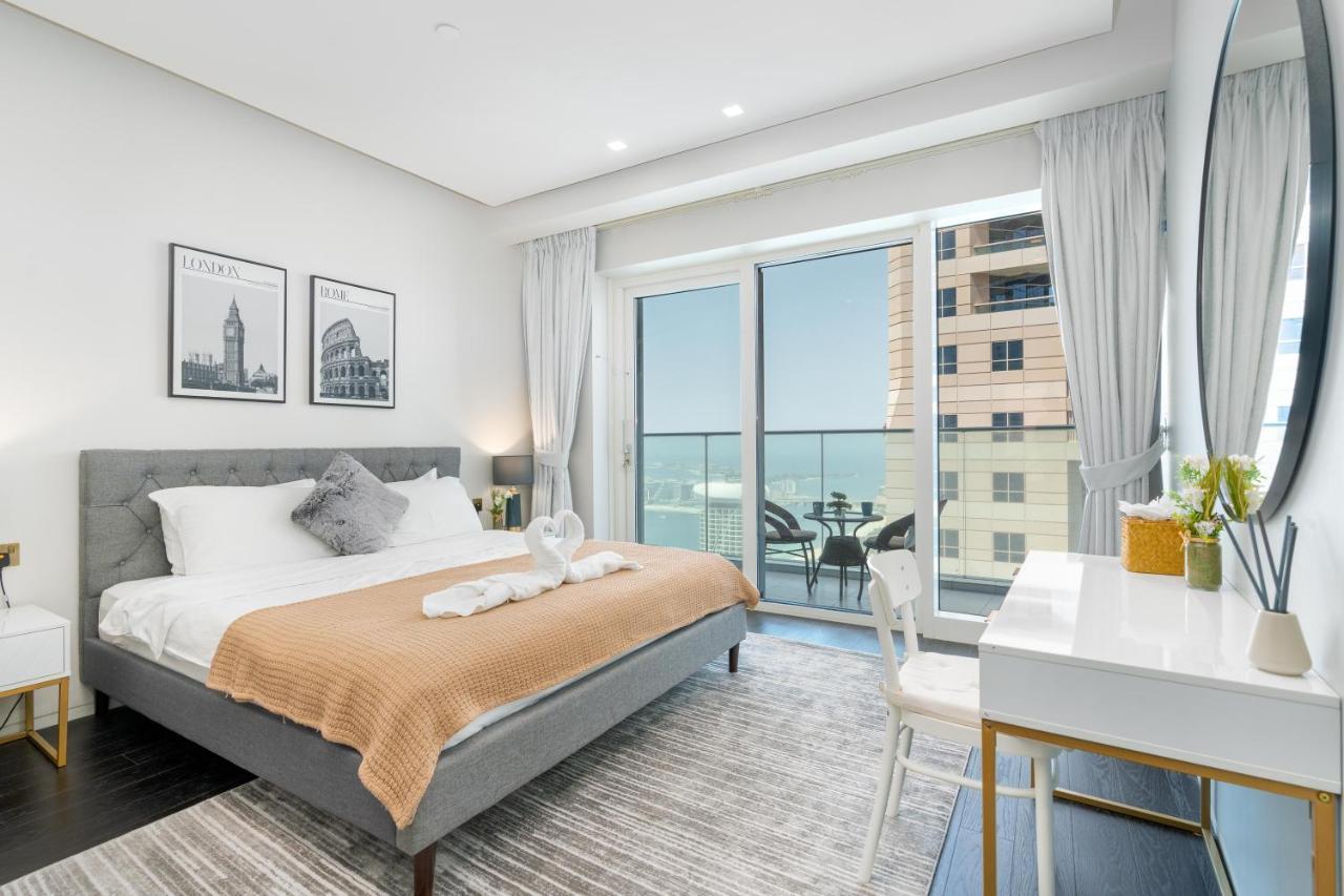 White Sage - Fendi With Full Palm Jumeirah View Apartemen Dubai