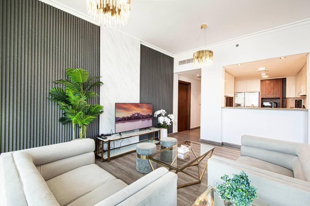 Apartment Magnificent New 3 Bedroom With Stunning View To Burj Khalifa & Fountain View *