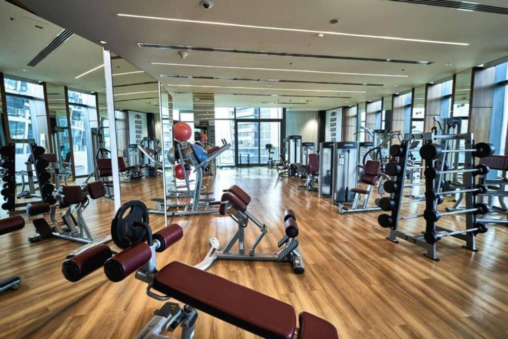 Magnificent New 3 Bedroom With Stunning View To Burj Khalifa & Fountain View *