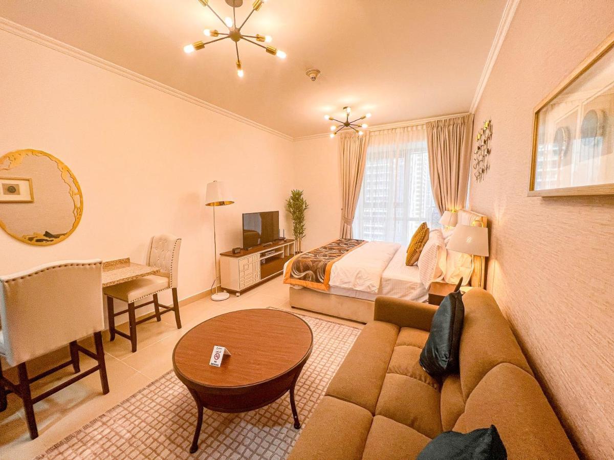 Cosmos Living Luxurious Near Metro Appartement Dubaï