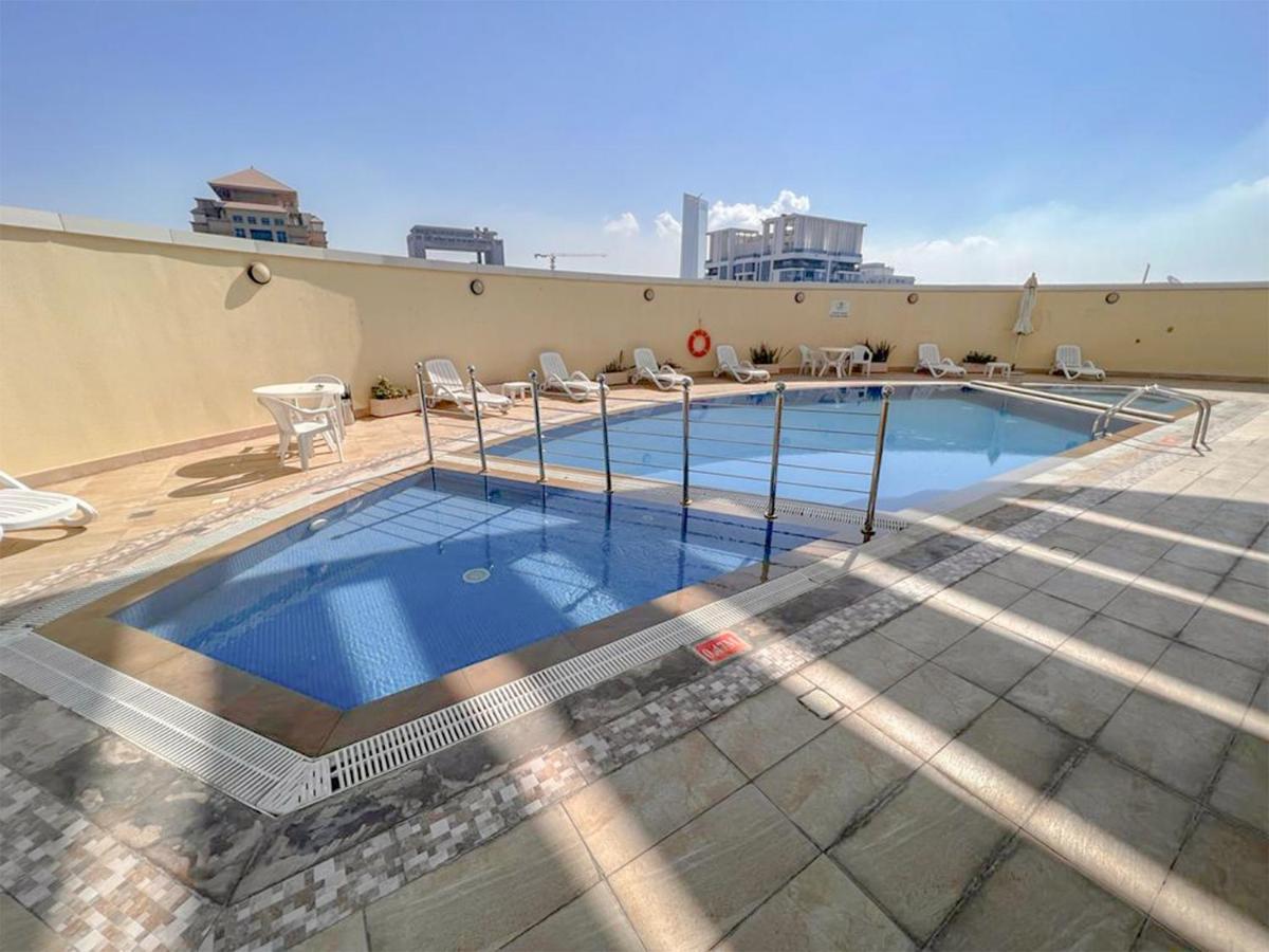 Cosmos Living Luxurious Near Metro * Dubaï