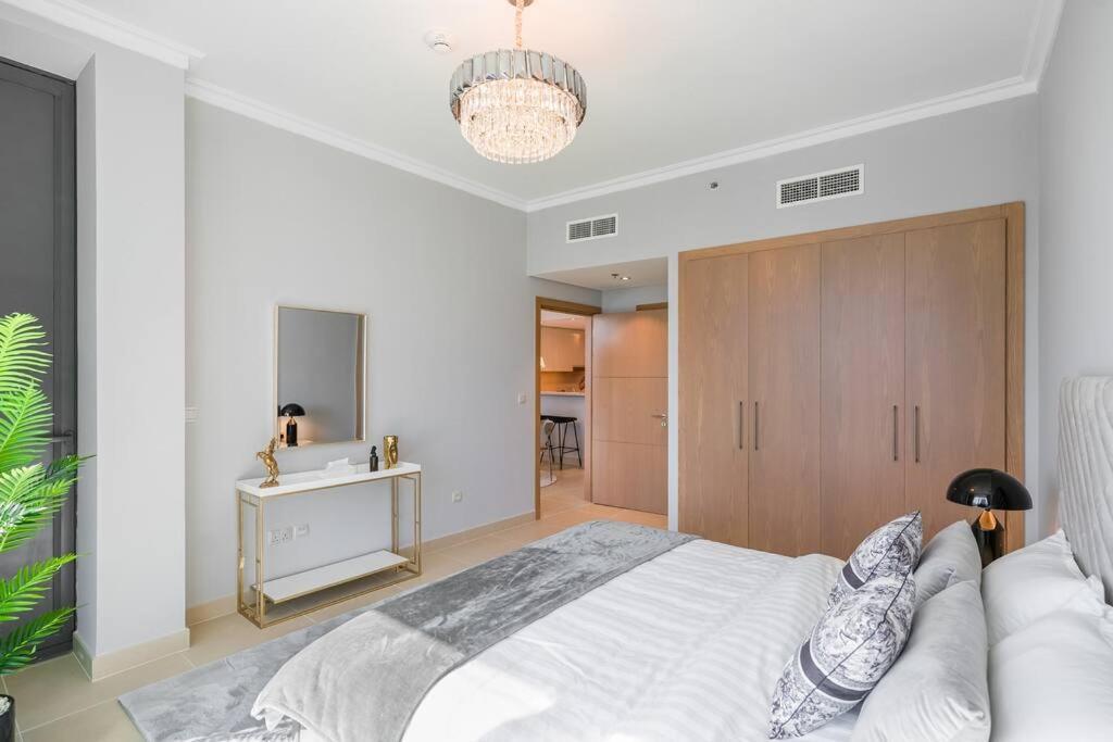 Larbi Breathtaking Burj Khalifa & Fountain Luxurious 1br Appartement