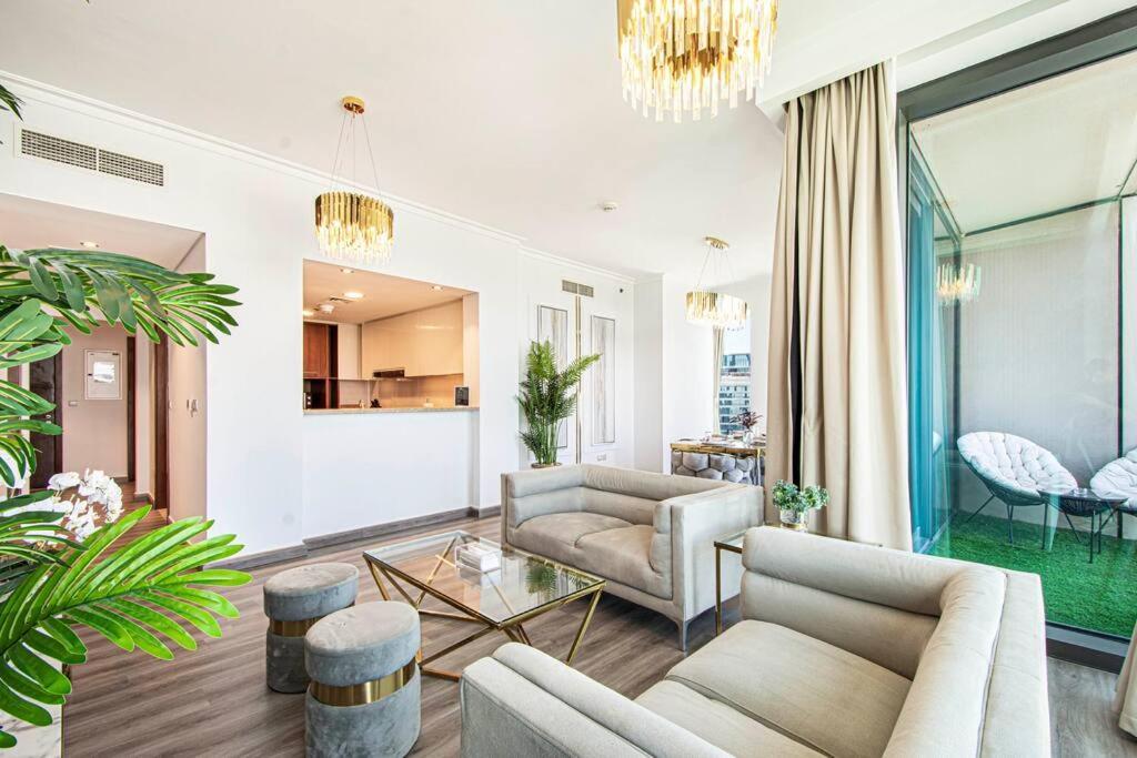 Apartamento Magnificent New 3 Bedroom With Stunning View To Burj Khalifa & Fountain View *