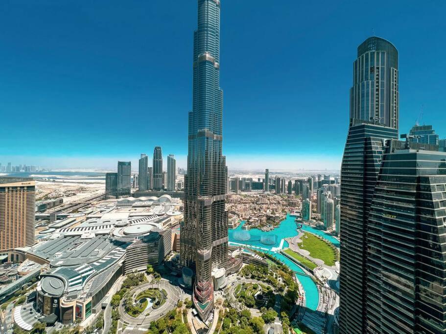 Apartamento Magnificent New 3 Bedroom With Stunning View To Burj Khalifa & Fountain View *