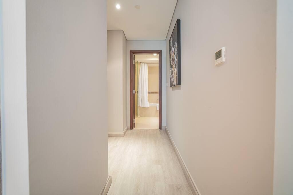 First Class 2br With Burj Khalifa & Fountain View *