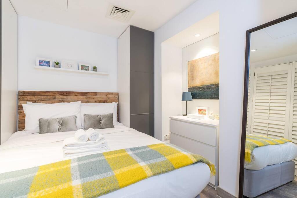 Luxury & Style With Terrace & View Downtown Apartamento
