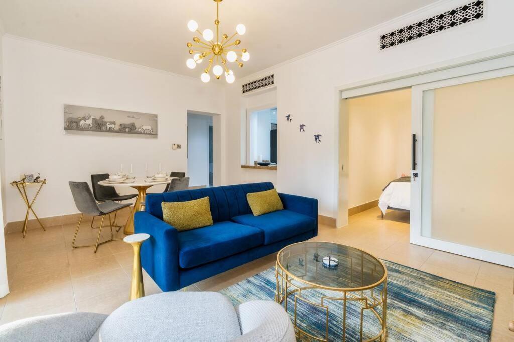 Appartement Unique 2bedroom In The Heart Of Old Downtown Dubaï