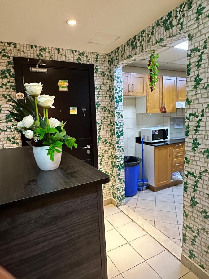 M-01 Center Building Apartment *