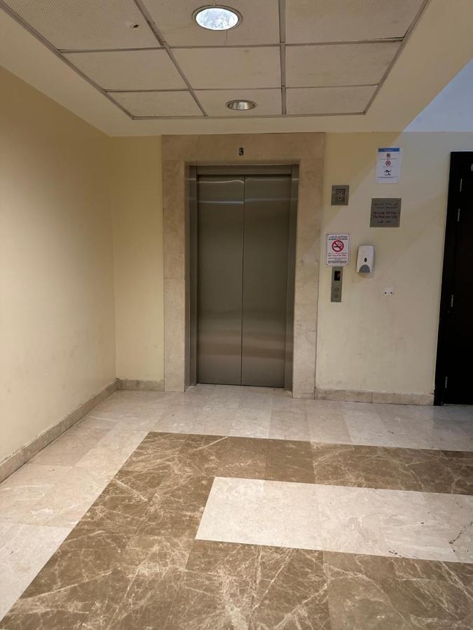 M-01 Center Building
