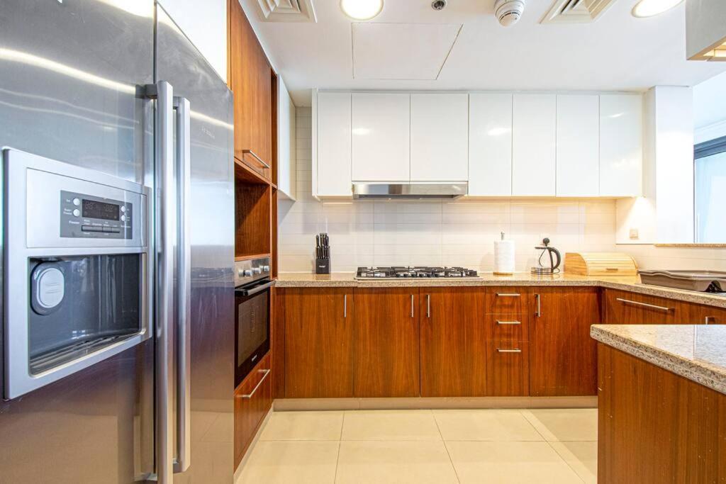Apartamento Magnificent New 3 Bedroom With Stunning View To Burj Khalifa & Fountain View *